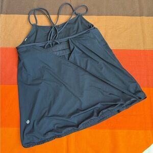 Lululemon black shelf bra tank top